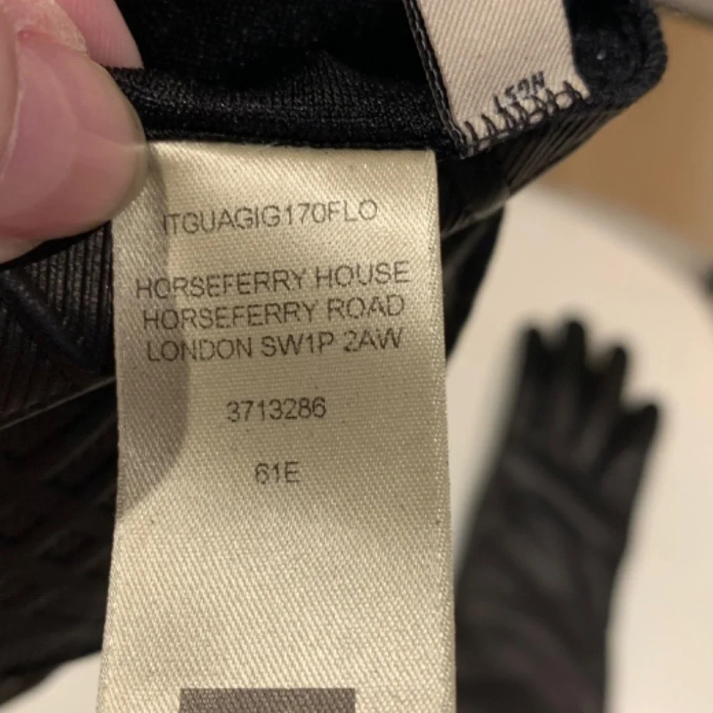 Burberry Black Quilted Leather Gloves